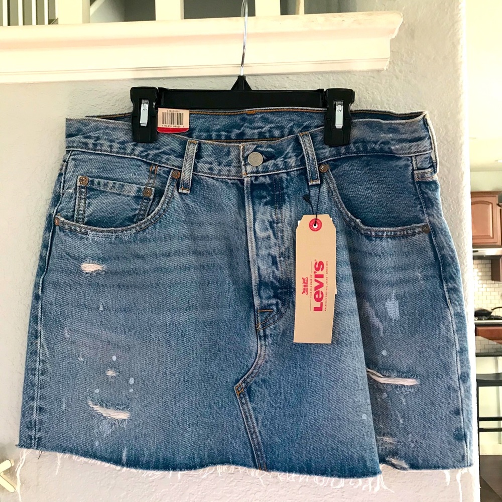 Levi’s NWT denim skirt